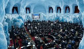 Guerra por el agua: Diputados aprobó la reforma de la Ley de Glaciares y la Justicia ya frena su aplicación.
