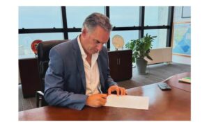 Uruguay reglamenta la eutanasia: Orsi firma el decreto de la Ley de Muerte Digna.