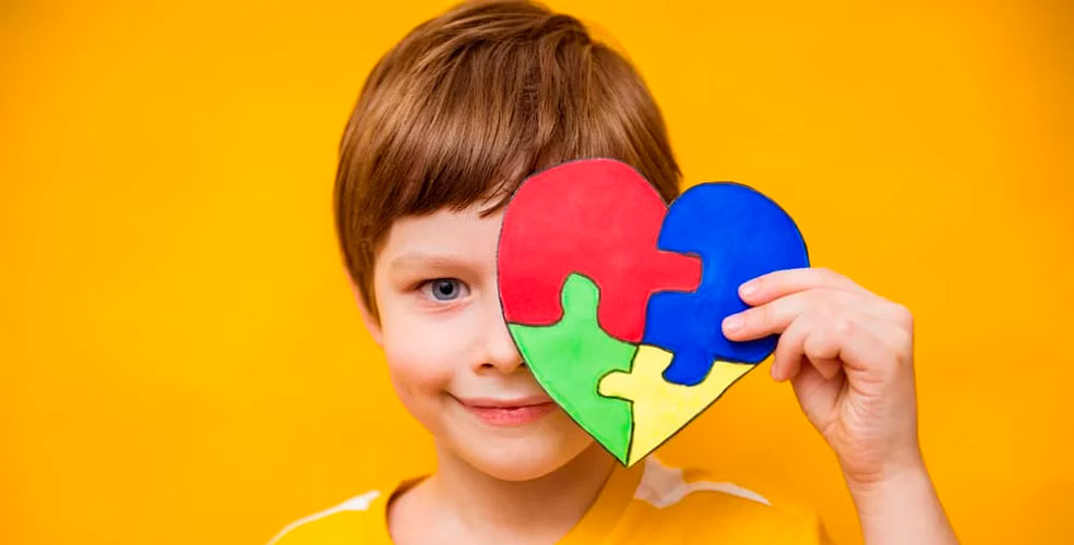 “Es un cerebro diferente, no una falla” – La revelación del psicólogo Matías Cadaveira que transforma la semana azul y la neurodiversidad en Argentina